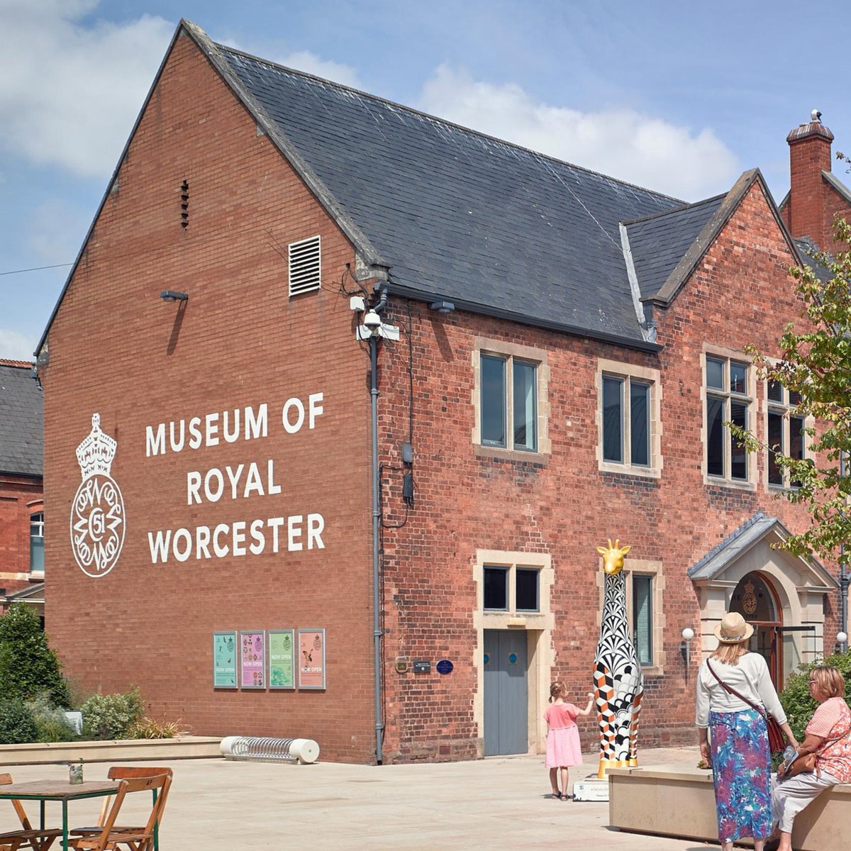 TheMoRW's tweet photo. We've got a fantastic #ArtistOpportunity to create a piece of #PublicArt @TheMoRW! Inspired by our #PorcelainCollection, the finished artwork will sit pride of place in our courtyard!
FIND OUT MORE AND APPLY HERE:
https://t.co/ercaBssDiY
@RPWWorcester @WorcesterLive #ArtOpps https://t.co/Ikuf3OXlSQ