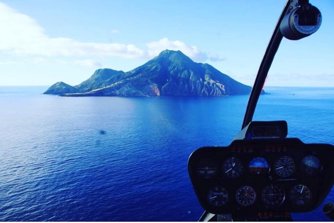 SabaTourism's tweet photo. Saba you rise from the ocean💚  We can't wait to meet you on the Unspoiled Queen of the #Caribbean
https://t.co/c1PgYKnhkE

#SabaIsland #visitsaba #ilovesaba #welovesaba #sababliss #caribbean #divingtrip #hikingtrip #offthebeatenpath #sustainabletourism #dutchcaribbean #SBH #stb https://t.co/m4sllIuu2D