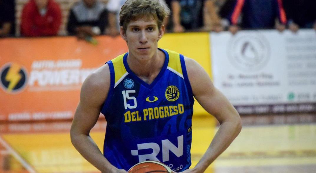 #LigaArgentina Nueva incorporación para <a href="/racingchbasquet/">Racing Chivilcoy Basquet</a> 
En este caso, Maretto llega para compartir la conducción con el referente Alejo Barrales. Buscarán cerrar un interno suplente y terminar el mercado de pases. Candidato.