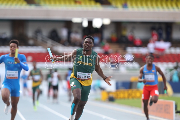 Gallo_Sport's tweet photo. ๐โโ๏ธ 2021 World Athletics U20 Championships Nairobi: Day 5
SA 4x100m relay team #breakworld record at #U20WorldChampionships
๐ https://t.co/qcPXNtOfGw
๐ฃ๏ธ @AthleticsSA_ @WorldAthletics
๐ธ @rogersedres https://t.co/QDx3MG1mKt