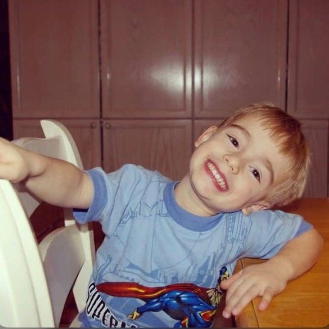 Johnnyocute17's tweet photo. Awww little johnnyorlando https://t.co/8mjjMFIlH1