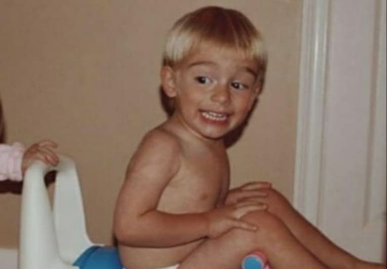 Johnnyocute17's tweet photo. Awww little johnnyorlando https://t.co/8mjjMFIlH1
