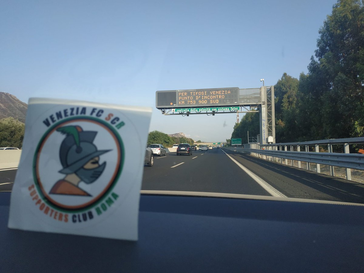 VFCinRome's tweet photo. Arriviamo..... https://t.co/vwl8mMr9XF