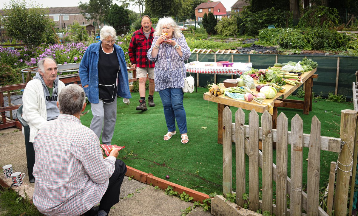 NelsonSave's tweet image. A few pics from our Open Day last Sunday Pt3 #SaveNelsonCemeteryAllotments