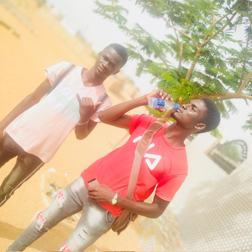 FayePro6's tweet image. #NouvellePhotoDeProfil