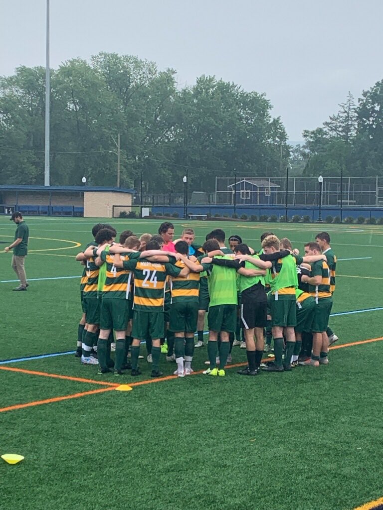 Columbus_Soccer's tweet photo. Niko Lib. First college game. #cchs #marywood https://t.co/CntOv1Y3pJ