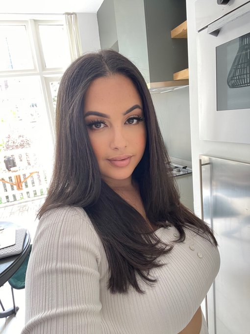 TW Pornstars - Zina Hadid. Pictures and videos from Twitter. Page 4