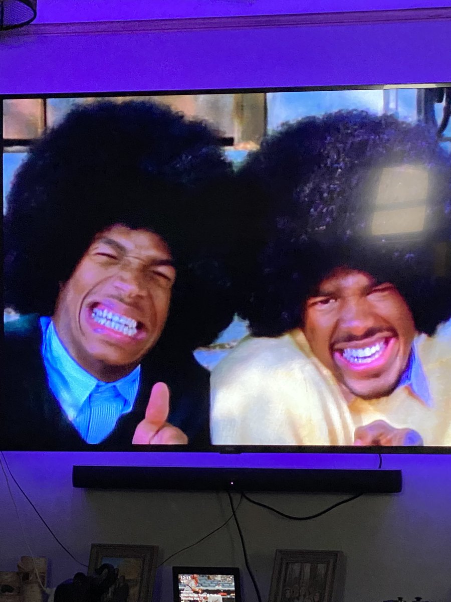 Mello_Stapleton's tweet photo. Even in 2021, this show is still an all time #classic 

 @MarlonWayans  @shawn_wayans https://t.co/ZhNIsdcbxm