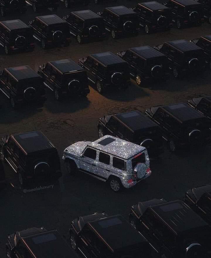 biebernitters's tweet image. a anitta em qualquer remix que ela entra