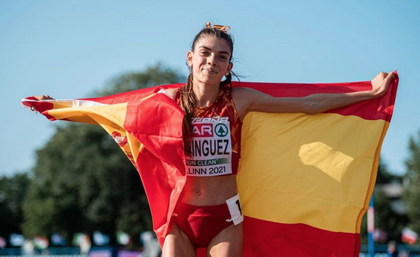 Carla Domínguez  <a href="/atletismoRFEA/">atletismoRFEA</a> <a href="/Albert_Parreno/">Albert Parreño</a>  quinta en el Mundial de 5000 sub20 triatlonchannel.com/2021/08/22/car…