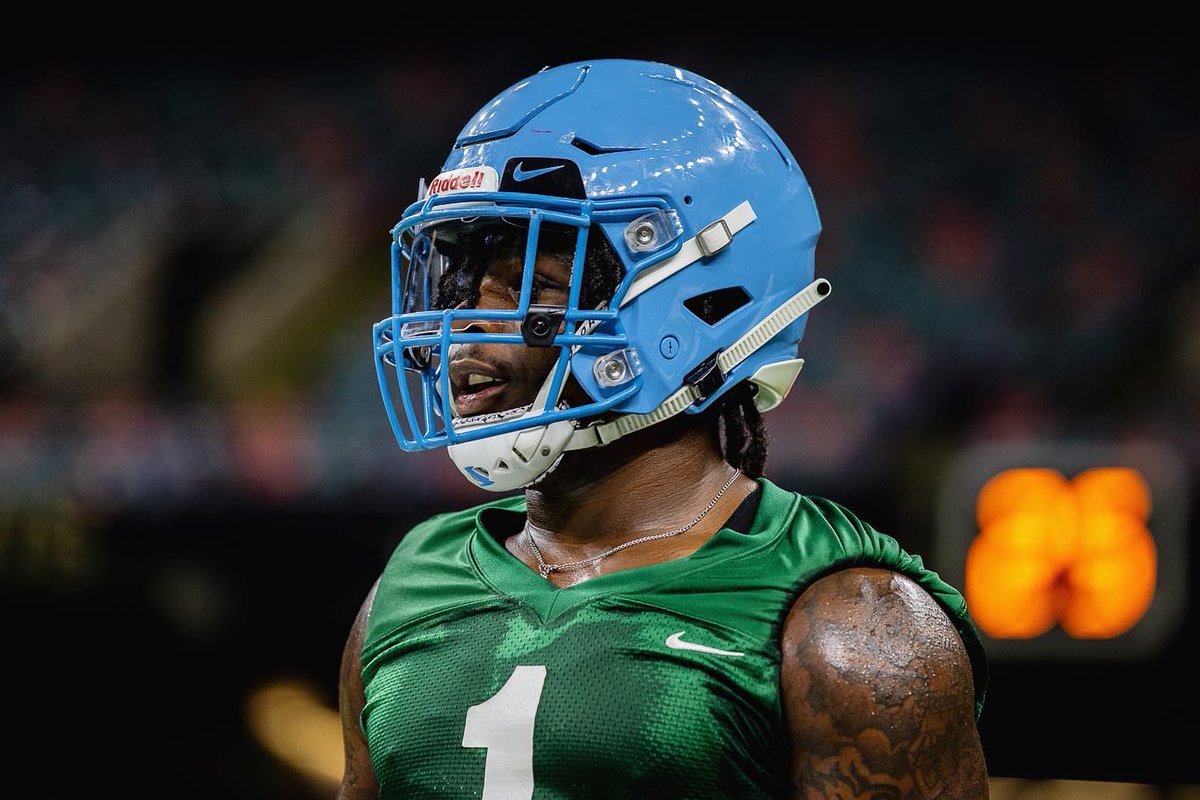 NickAnderson14_'s tweet photo. Subtract what can’t add to the vision &amp; watch your blessings multiply 💭…

#FA1TH🙏🏾
#RollWave🌊
#FallCamp21’✅ https://t.co/X7YiEypO6J