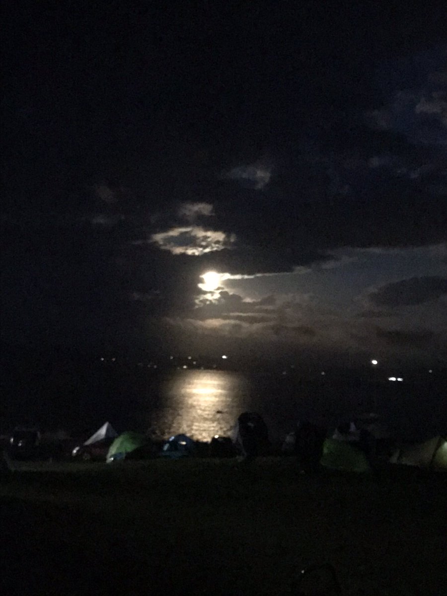 Clareylang's tweet photo. It’s been wet, it’s been dry, it’s been cloudy, it’s been sunny, it’s been windy and it’s been warm but a most importantly a lovely weekend #hometime #randomweather #campingfun https://t.co/esjuugmzaq