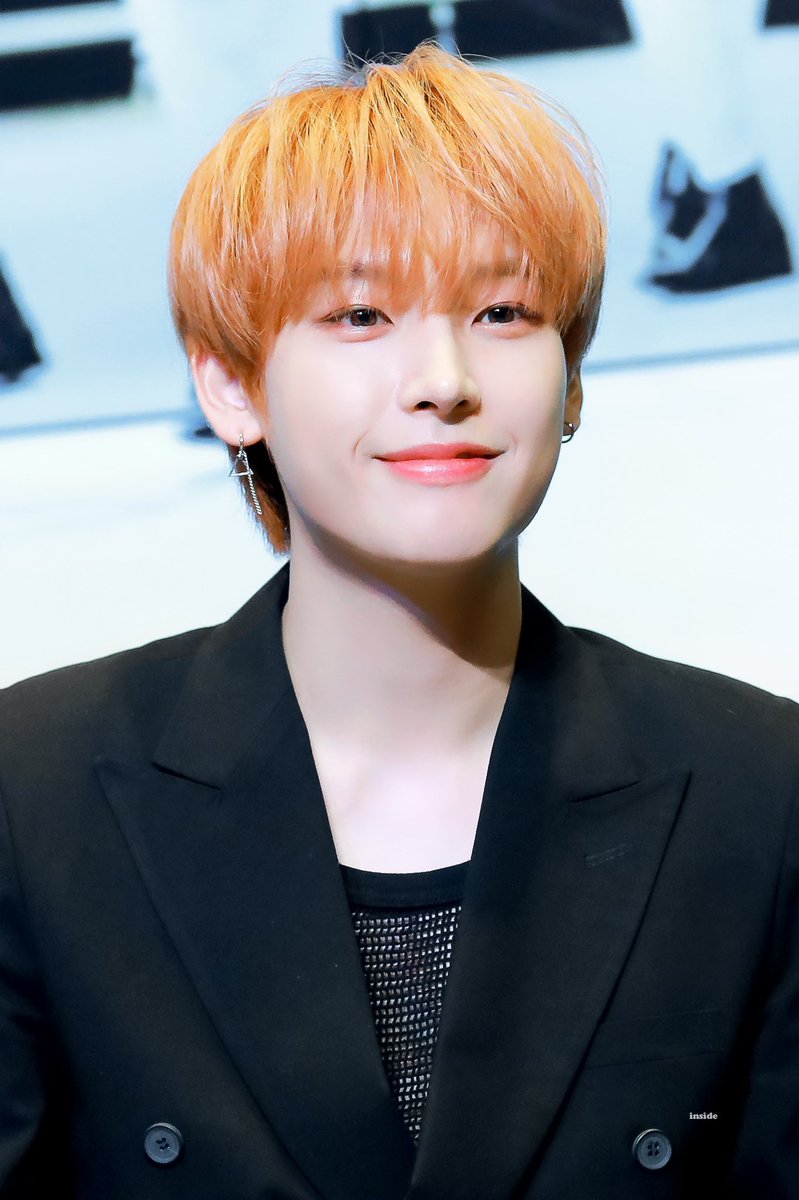 M4qFo's tweet photo. 형 우리 키스할래요 https://t.co/rNwRbmxYsm