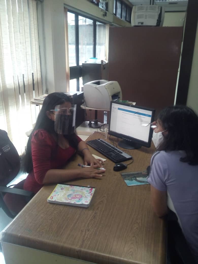 Tributos_bnas's tweet photo. Cumpliendo con las actividades planificadas en Semanas de flexibilización en atención a los  Contribuyentes  con respecto al RNCP en sede Regional Tomando  las Medidas de Bioseguridad. https://t.co/ztuwm7AS8M