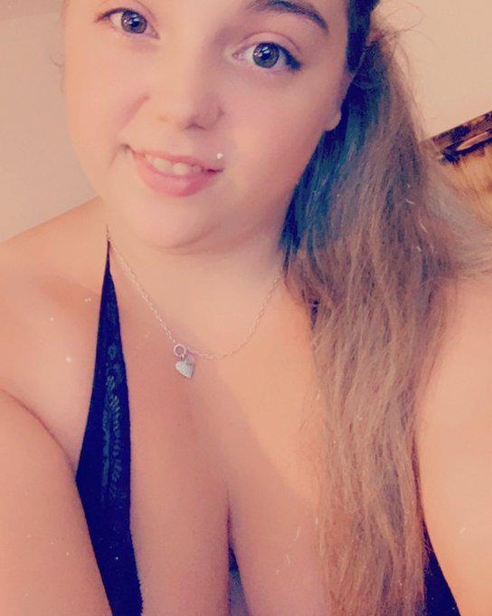 Morgen gehts ab nach &Ouml;sterreich in meine alte Heimat! 🥰 Da muss ich noch paar Sachen erledigen und noch<a href="/tag/teen"class="tags"><span>#teen</span></a><a href="/tag/austria"class="tags"><span>#austria</span></a><a href="/tag/camgirl"class="tags"><span>#camgirl</span></a><a href="/tag/amateurgirl"class="tags"><span>#amateurgirl</span></a><a href="/tag/teengirl"class="tags"><span>#teengirl</span></a>