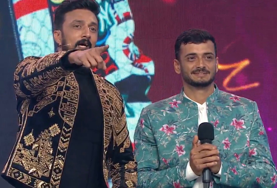 AravindkpF's tweet image. Your fandom is so huge champ.
Everyone admires and gets inspired by you.
You are indeed the king of hearts.
Always n forever ♥️
 #OurPrideAravindkp