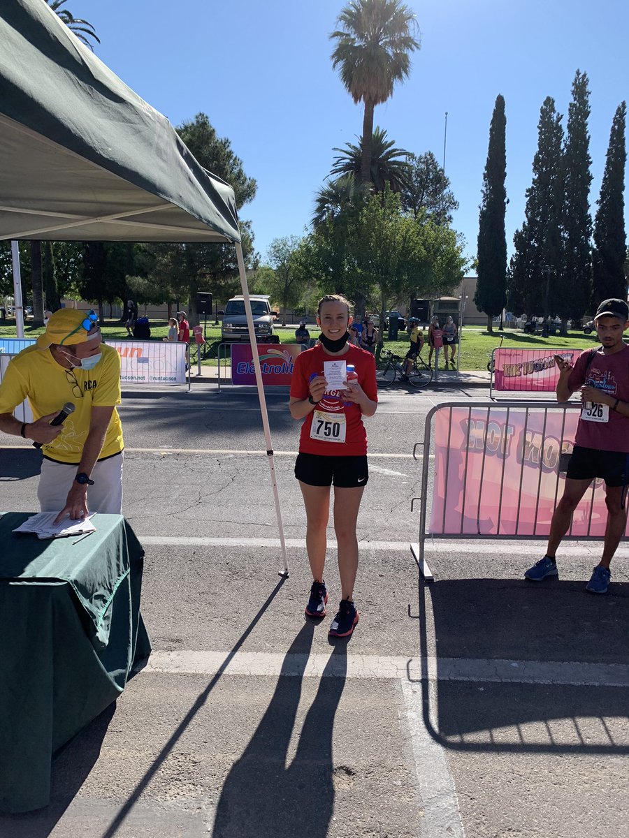 casmith0483's tweet photo. Congratulations to @TaylorRiall for a 2nd place 🥈 finish and to @AmandaZeagler for🥉 #TeamSurgery #TaylorYourStrength #WhoNeedsTwoLungs https://t.co/RYM1845o3o