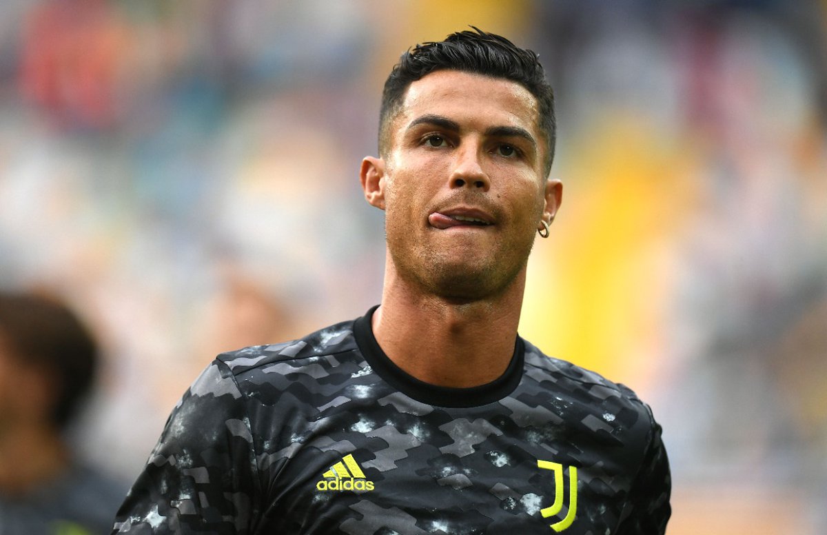 skworldfootball's tweet photo. 🗣️ Juventus Vice President Pavel Nedved: “We’ve decided together with Ronaldo. It’s normal. Ronaldo will 100% STAY.” [@FabrizioRomano ]

#Ronaldo #fabrizioromano #juventus #italy🇮🇹 #forcajuve #cr7 https://t.co/nqNpfrZmXH