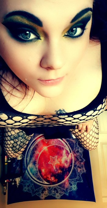 Rt if you would breed me 🥵🥵 https://t.co/RJ6OTMWafo