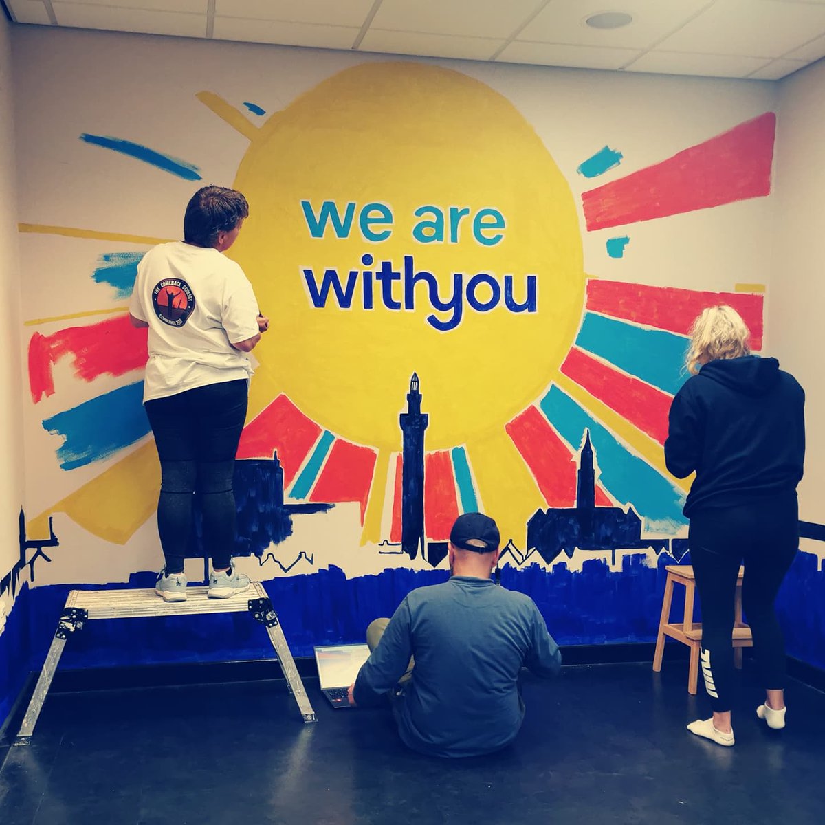 creativestartuk's tweet image. With the lockdown holding this up, it was great to make such progress on our first day. We are brightening up the @WithYouNELINCS reception with one of our paintjobs. Painted by the recovery community with support of the Crime Reduction Fund. Great team work as always. ✊
