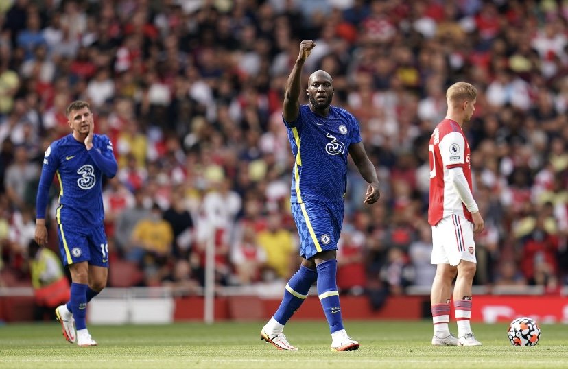 Chel5eaFC's tweet photo. Romelu Lukaku’s game by numbers vs. Arsenal: 

95% pass accuracy 
43 touches 
11 touches in opp. box (most) 
8 shots (most) 
8 duels won (most) 
2 shots on target 
2 take-ons 
2 fouls won 
1 big chance created 
1 goal https://t.co/YLThKvQN7s