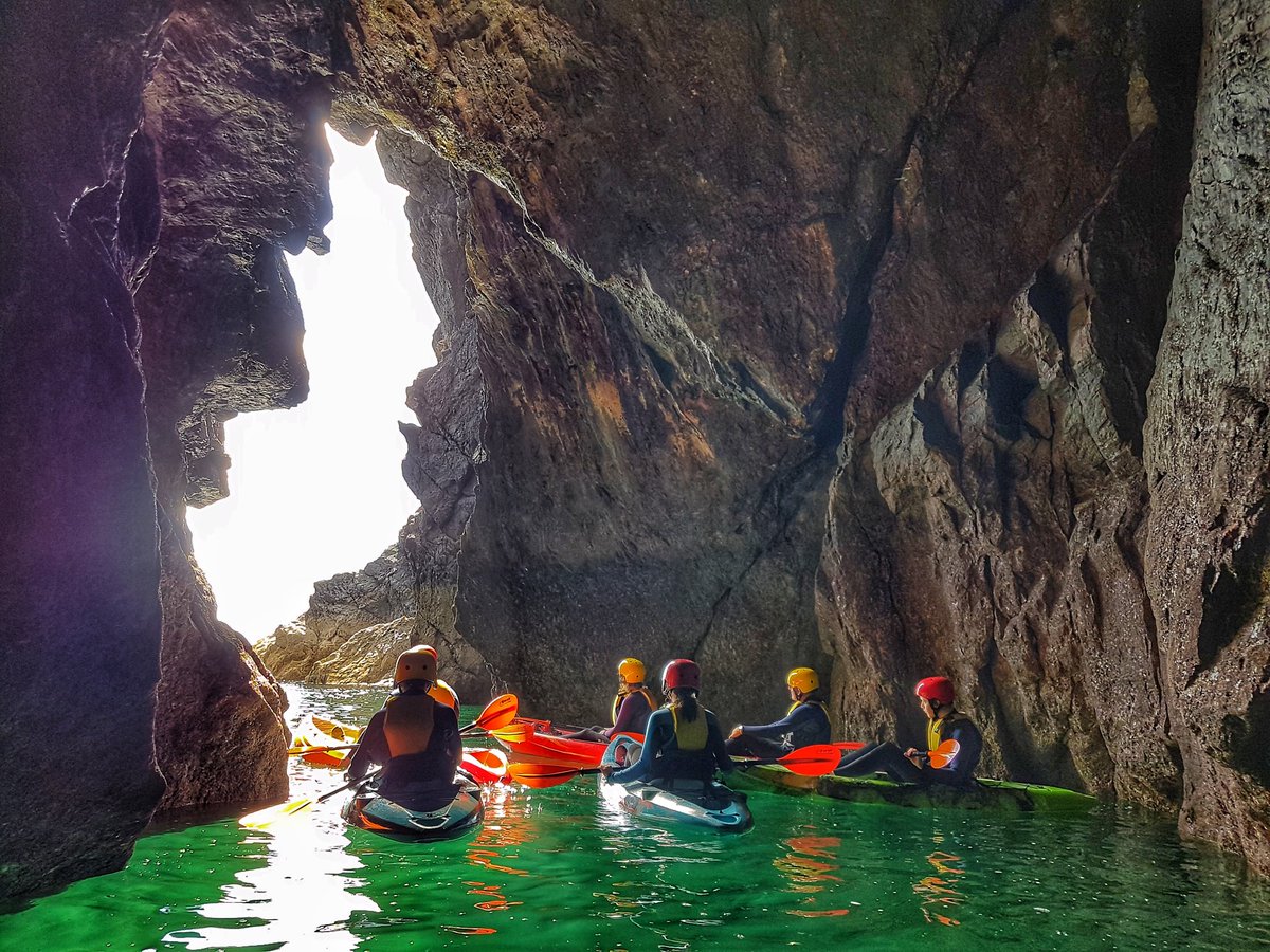 IRExperience's tweet photo. Take Advantage of the amazing conditions for the week ahead! ☀ 
Check LIVE Availability &amp; Book Now 🖱️
https://t.co/FVFfLDfM7u
#MakeItMór https://t.co/S29tA7k8pN