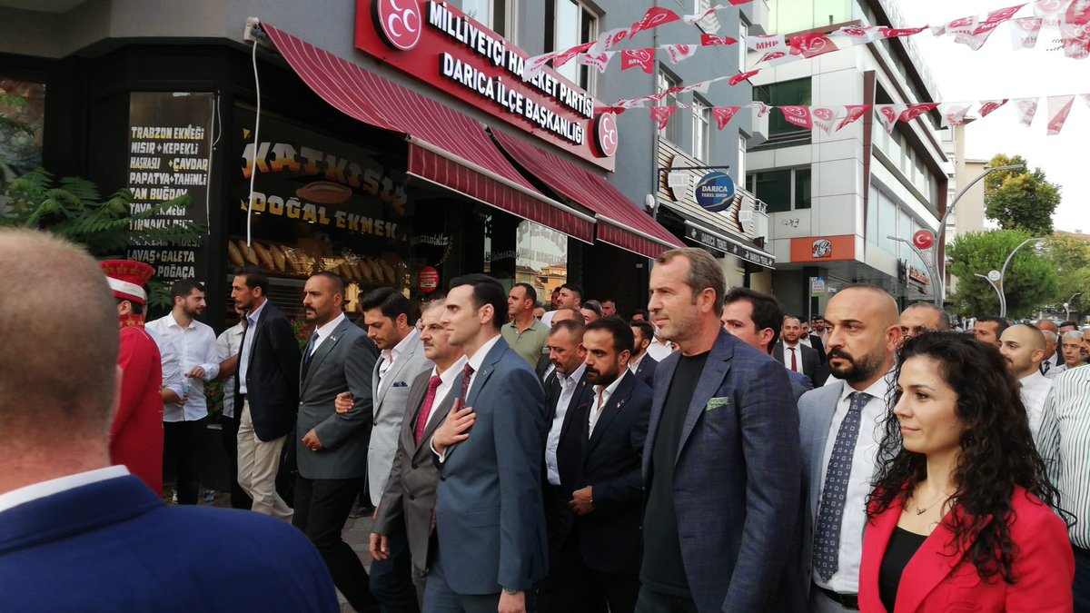 saffetsancakli's tweet photo. MHP #Darıca İlçe Başkanı olarak atanan Yücel Bektaş ve yönetimini kutluyor, görevlerinde muaffakiyetler diliyorum. https://t.co/vHavGzWMi2