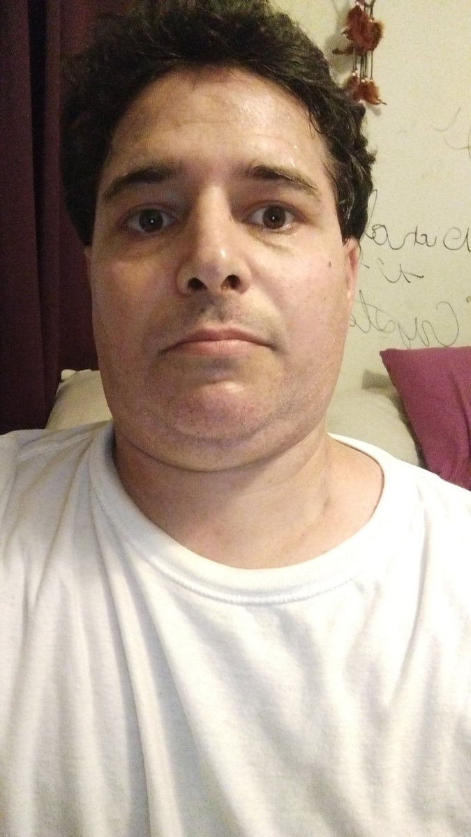 chadman_h's tweet photo. Need a haircut https://t.co/G19NVtahTz