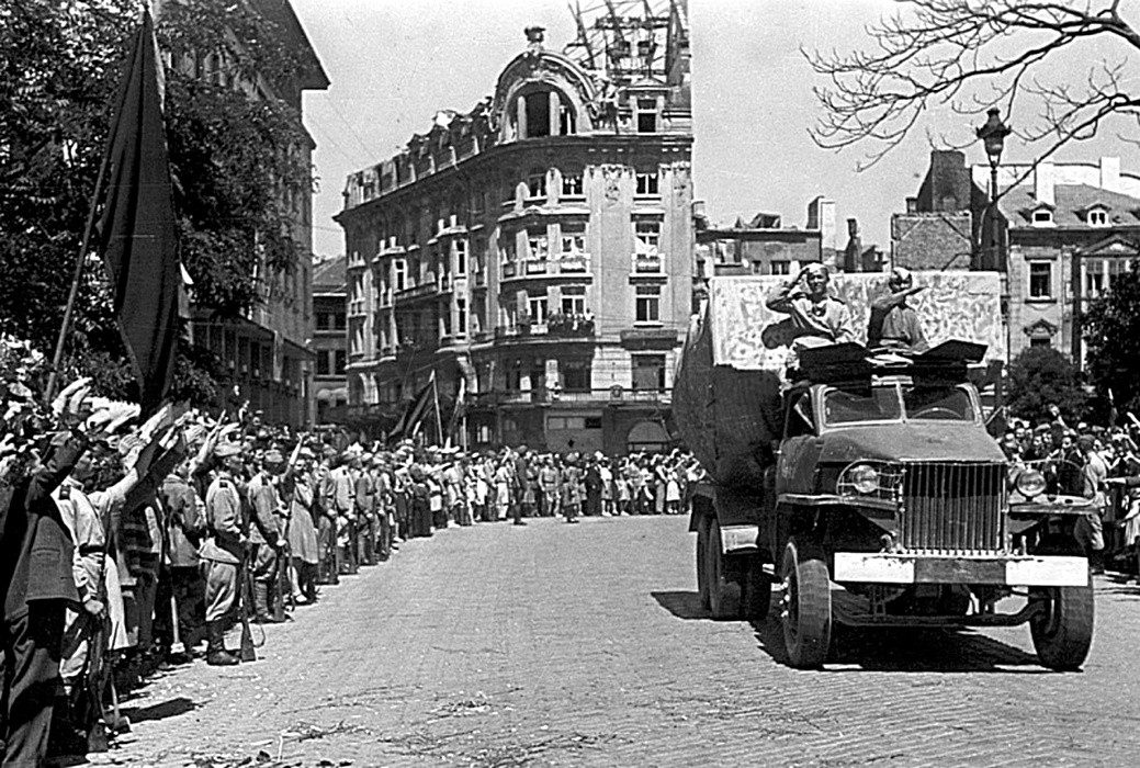 Красная армия в чехословакии. Штурм Братиславы 1945. Освобождение Братиславы 1945. Освобождение Болгарии в 1944 г.. Освобождение Румынии в 1944.