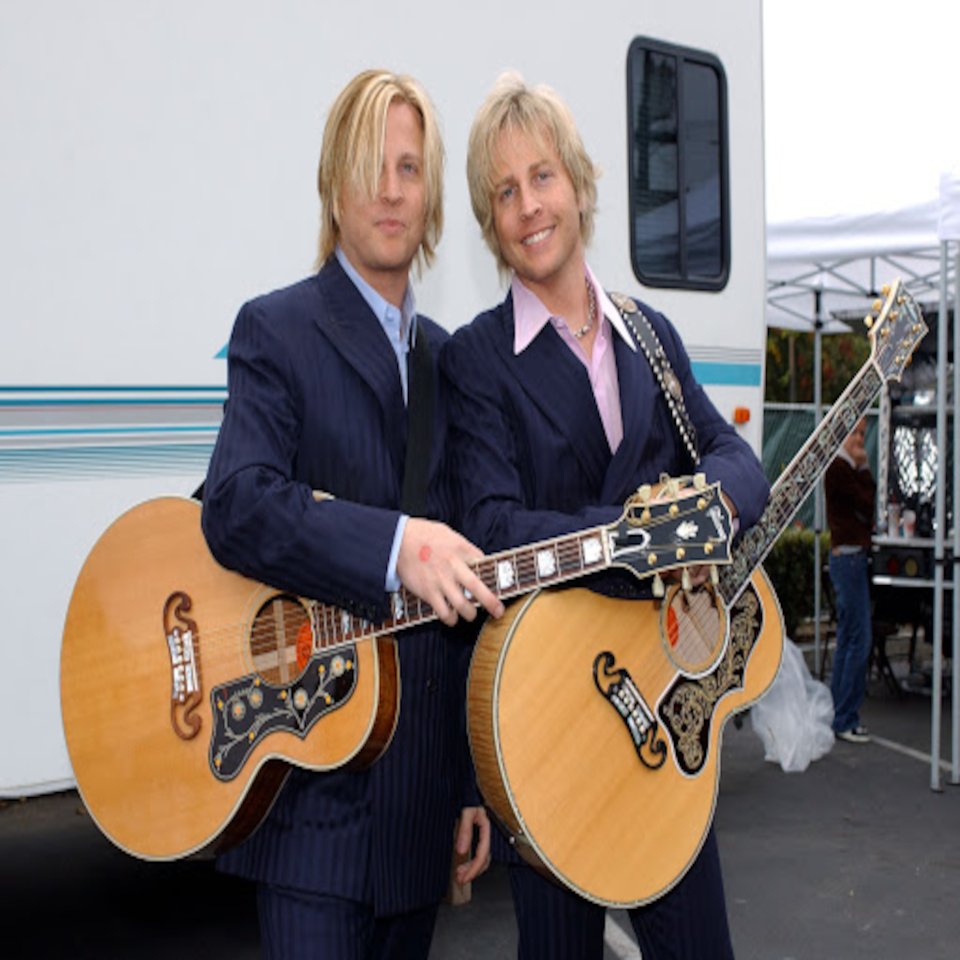 Happy birthday to Matthew and Gunnar Nelson! Two legendary musicians from a legendary family! 