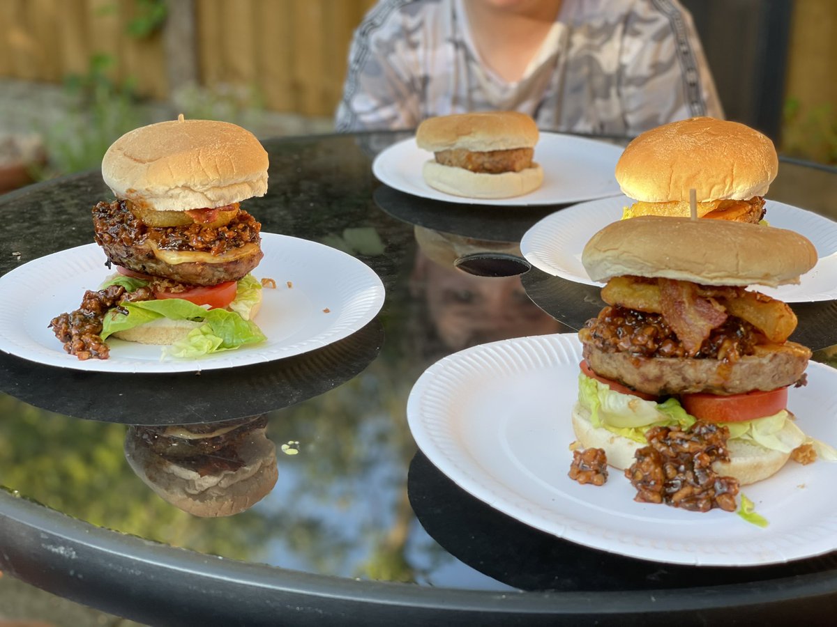 AEL35's tweet photo. @jamesmartinchef tried the bbq pork burgers! Sad as there’s no left overs! Went down a treat!!! https://t.co/yirkUed6Wl
