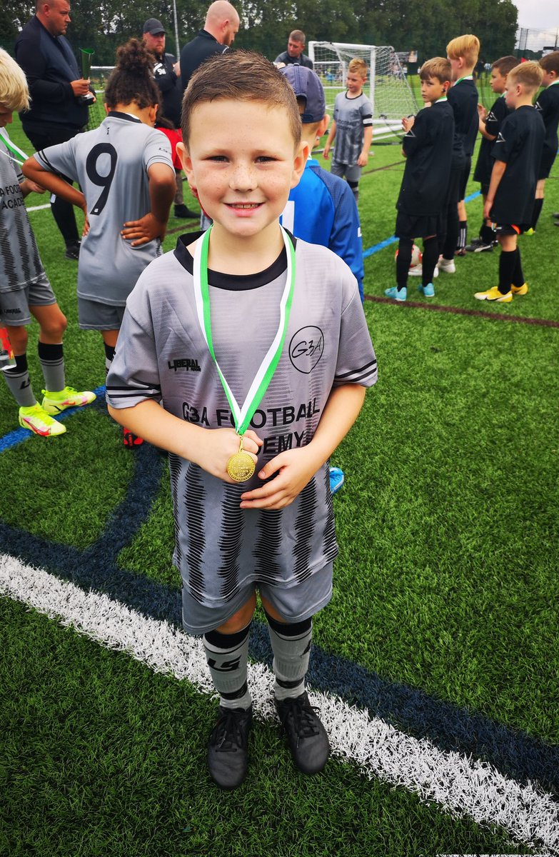 Brilliant day today for Bobster and the G3A team taking an excellent tournament win against some very good teams in the Sheffield City Tournament.

Top defending today from Bobby with 8 games played and only 1 goal conceded 👏👏

Well done boys 🏆⚽🍾👏👍
#G3A #sheffieldcity