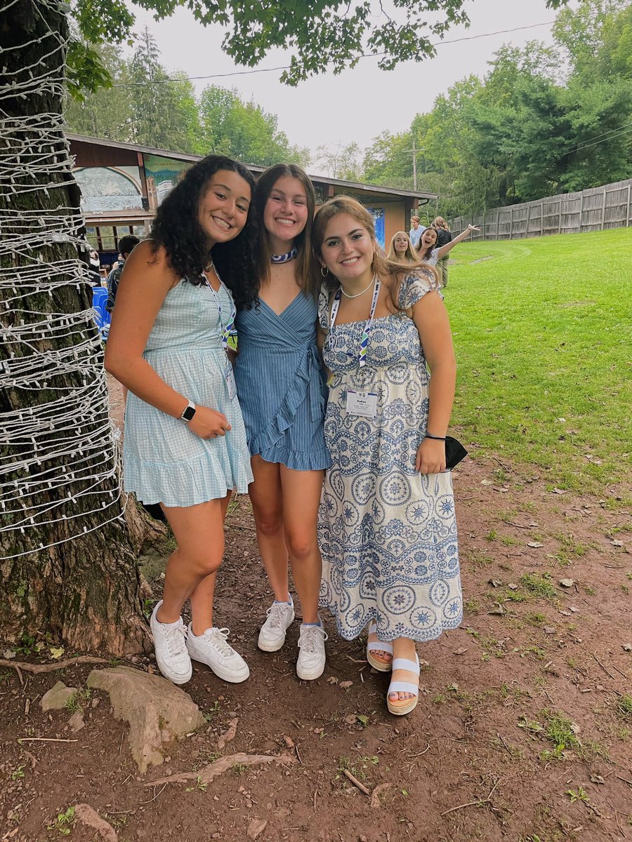 On the way home from an amazing few days at August Execs 2021! I had an amazing time, made so many great new friends and feel so prepared to take on this next year! <a href="/DCGodol/">Jack White</a> <a href="/bmorensiah/">Talia Lunken (she/her)</a> <a href="/baltimoregodol/">Jared Simon</a> <a href="/NoVANsiah/">Audrey Feld (she/her)</a> <a href="/NoVA_Godol/">Ben Richter</a>