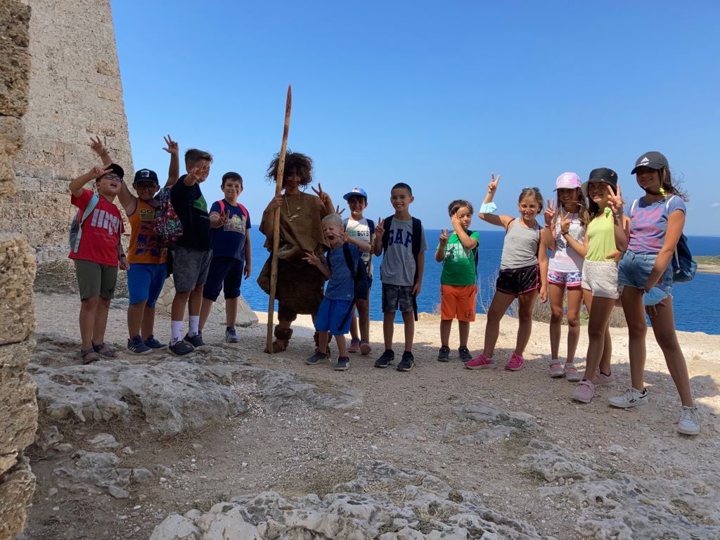 Come funziona l'incontro tra popolazioni differenti? In che modo il nostro modo di relazionarci con l'ambiente ha modificato e modifica tuttora il territorio?
Ieri abbiamo trascorso una giornata 𝗡𝗲𝗹 𝗣𝗮𝗿𝗰𝗼 𝗰𝗼𝗻 𝗡𝗲𝗮 e tanti giovani Sapiens
info 349 679 9790