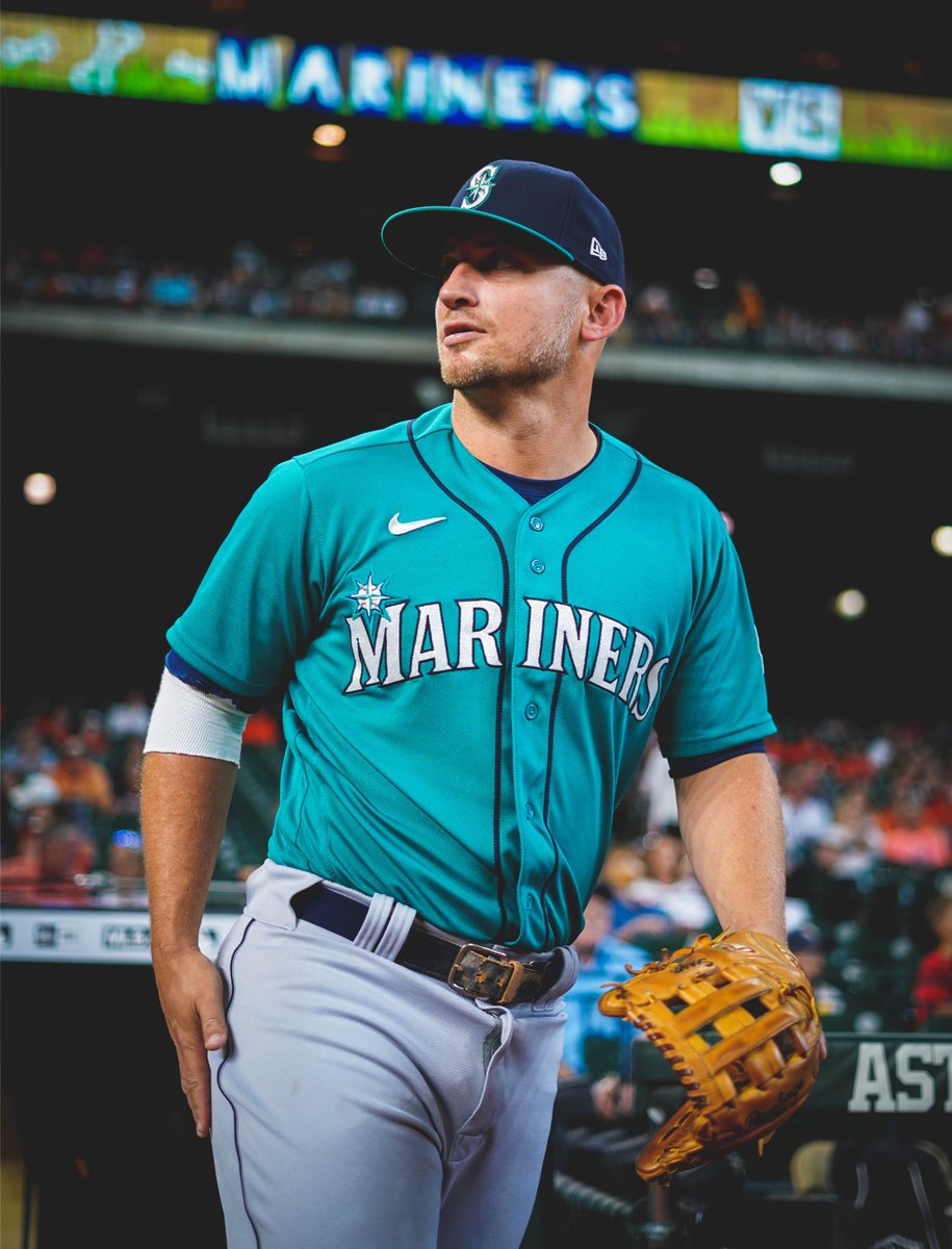 Seattle Mariners on X: Back in the Northwest Green. Play ball