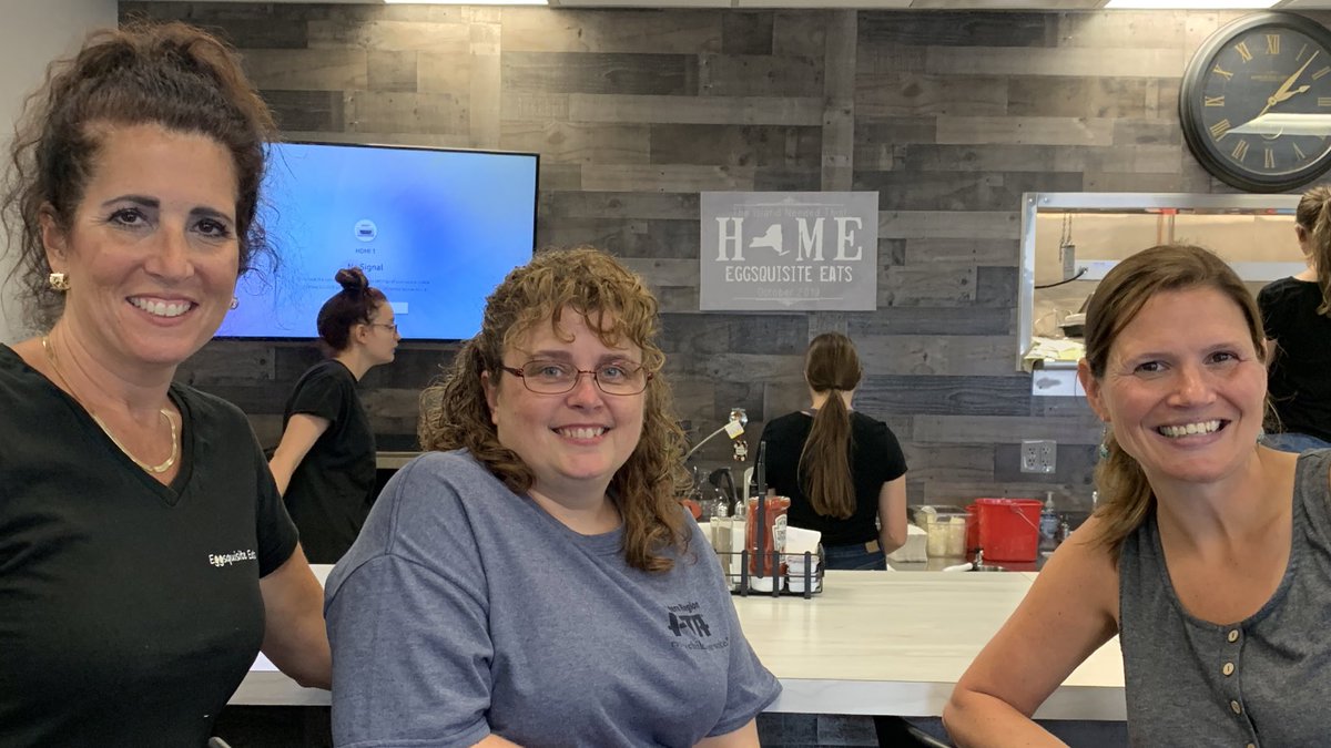 This is how #HCSDConnects on a Sunday! -<a href="/CAShcsd/">Danielle Lango</a> with <a href="/geneacandy/">Candy Ditkowski</a> and <a href="/MaryBethDiggins/">MaryBeth Diggins</a> (and if you’ve never been up to “the island” for breakfast/lunch - and dinner on the weekends - you need to get here! #EggsquisiteEats