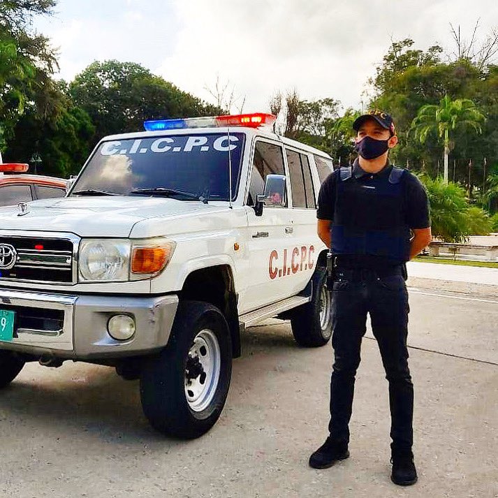 #CICPC detuvo pareja por hurto y comercio ilícito de puntos de ventas en Caracas. 
instagram.com/p/CS4xLZIrtwd/…