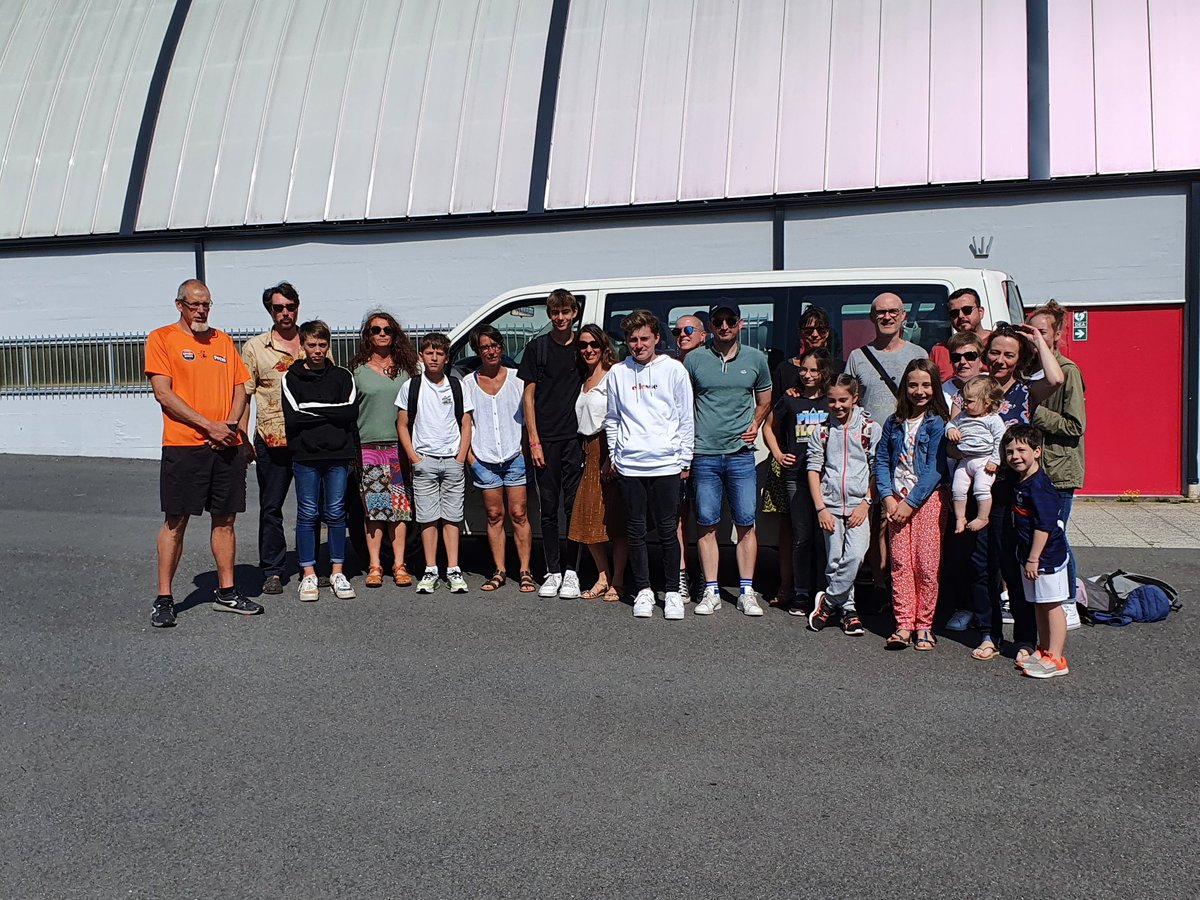 hbrf2015's tweet photo. Sept jeunes du club sont partis aujourd'hui pour rejoindre Dieppe à l'occasion d'un stage. Au programme du #handball mais pas que.... ce sera certainement une semaine riche en expérience zt pleine de souvenirs à partager  #jeveuxduhandball https://t.co/XNLNPZ8gOn