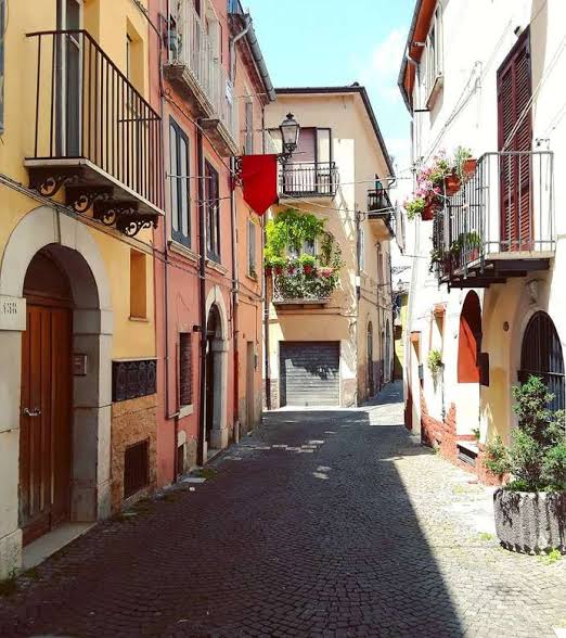 VickieSchn_'s tweet photo. Campobasso, Italy 🇮🇹 https://t.co/Yty0xA79Pf