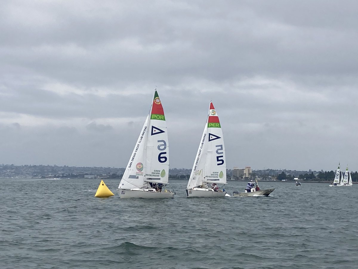 First lap of the Petite Finals - yellow is carrying a penalty #ussailing #uswmrc