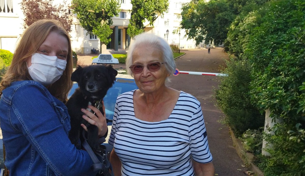 TaxipetsF's tweet photo. Les meilleures choses ont une fin. C'est le retour des vacances pour Lucky et sa famille.

Le chauffeur de #TAXI de chez #TAXIPETS était au rendez vous à la sortie du train pour assurer une fin de trajet aussi agréable que simple.

#TAXIPETS transporte aussi vos meilleurs amis. https://t.co/vqbqejrWE1