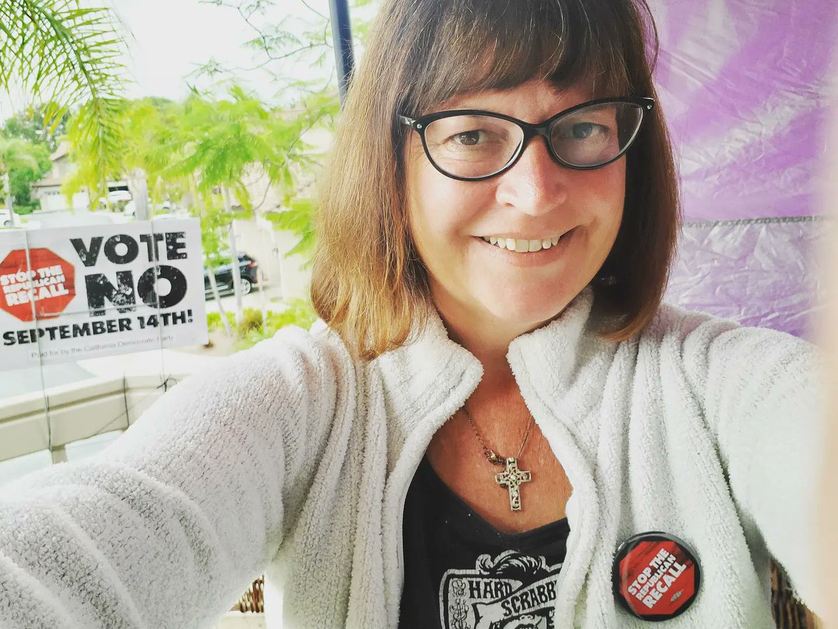 ocbulldog's tweet photo. #votenoonrecall #VoteNoOnTheRecall #votenoontherepublicanrecall https://t.co/HCYuuAO5aF