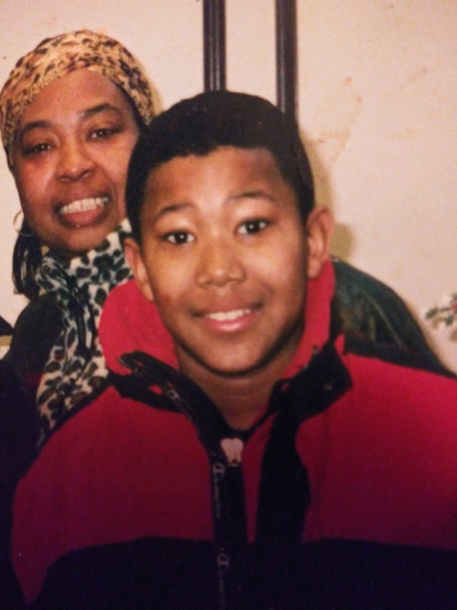 bubby216's tweet photo. New profile pic?? Idk thats too deep https://t.co/3jFvaqXDTm