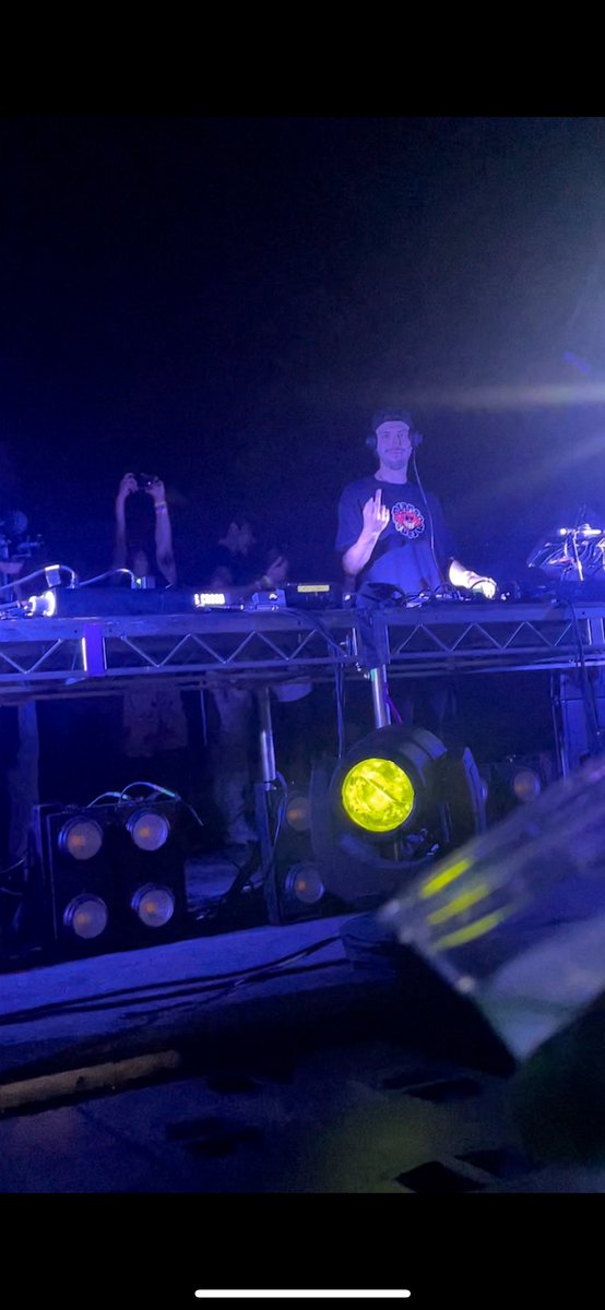 b_dozz's tweet photo. @Clooneeuk  it was good seeing you too lol https://t.co/2rmIDPB3t2
