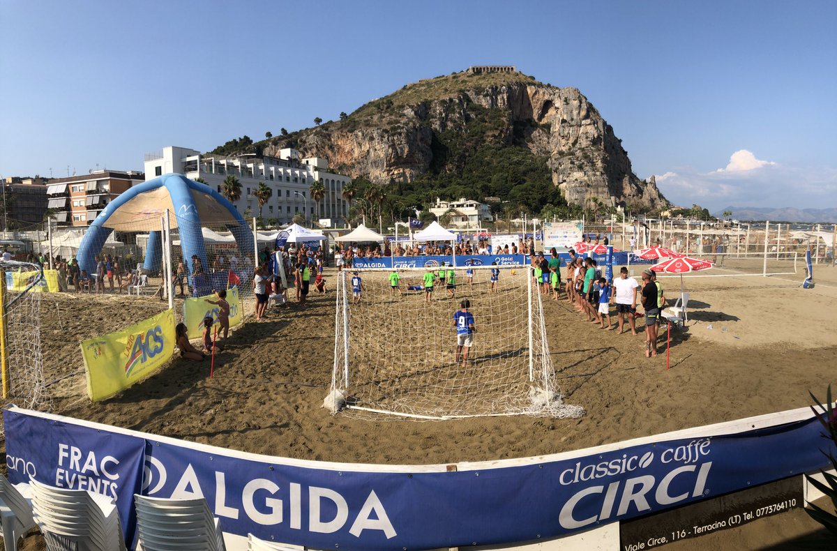 Con Matteo Lodo e Simone Venier (Fiamme Gialle) fenomeni del canottaggio alle Olimpiadi di Tokyo. Oggi ho presentato l’appuntamento tra i due campioni e la città di Terracina
#MC #DJ #speaker #giuseppeneglistadi
