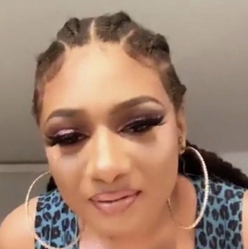 mz_sugabrown25's tweet photo. I get Wendy is upset. However, she’s showing a lot of aggressive behavior she condemned Monique for. #RHOP https://t.co/U7DgIw4eNL
