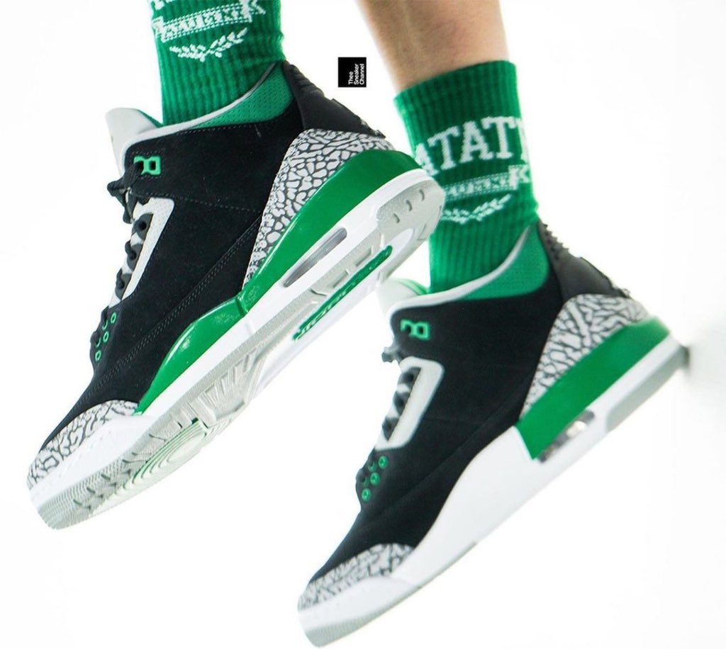 jordan 3 pine green on feet