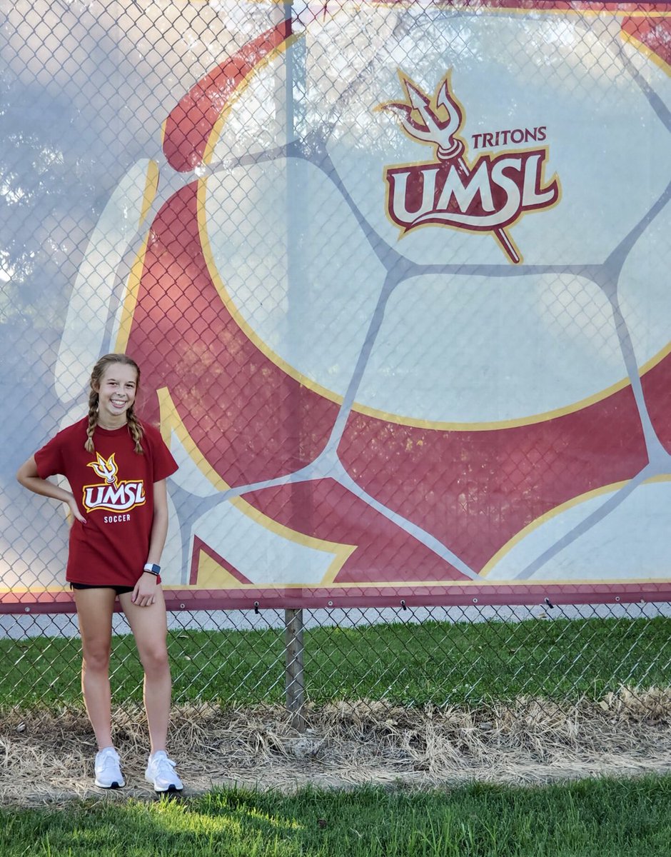 _white_melissa_'s tweet photo. I am super excited to announce my verbal commitment to University of Missouri-St. Louis to continue my academic &amp; soccer career.
@UMSLWSOC @LFA_Tottleben @LHS_GSoccer @LouFuszSoccer https://t.co/mlnV9Hj2Ta