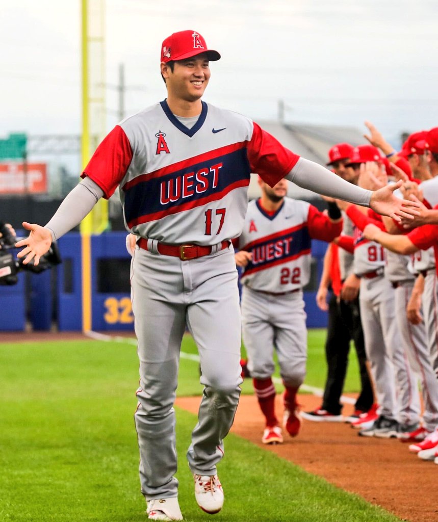 Chris Creamer  SportsLogos.Net on X: Some views of the  #LittleLeagueClassic uniforms in action tonight between the Angels and  Cleveland. More on these uniforms in my post here:    / X