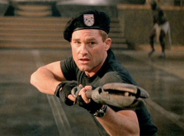 курт рассел звездные врата. звездные врата фильм 1994 курт рассел. звездные врата фильм 1994. курт рассел звездные врата. курт рассел врата.